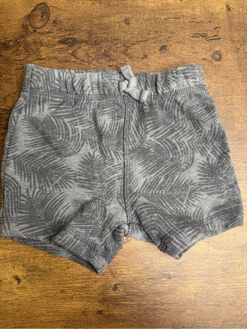 ⭐️5 for $20⭐️ George Gray Palm Leaf Knit Shorts 6-12M